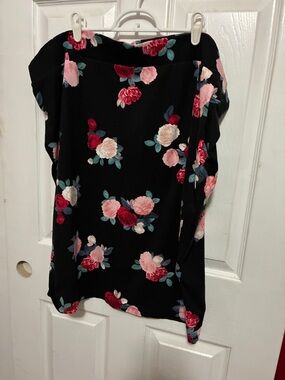 Torrid Skirt with Pink & Red Roses, 5X